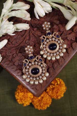 Surmayi amrapali earrings