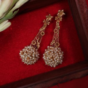 Swarna tarang amrapali earrings