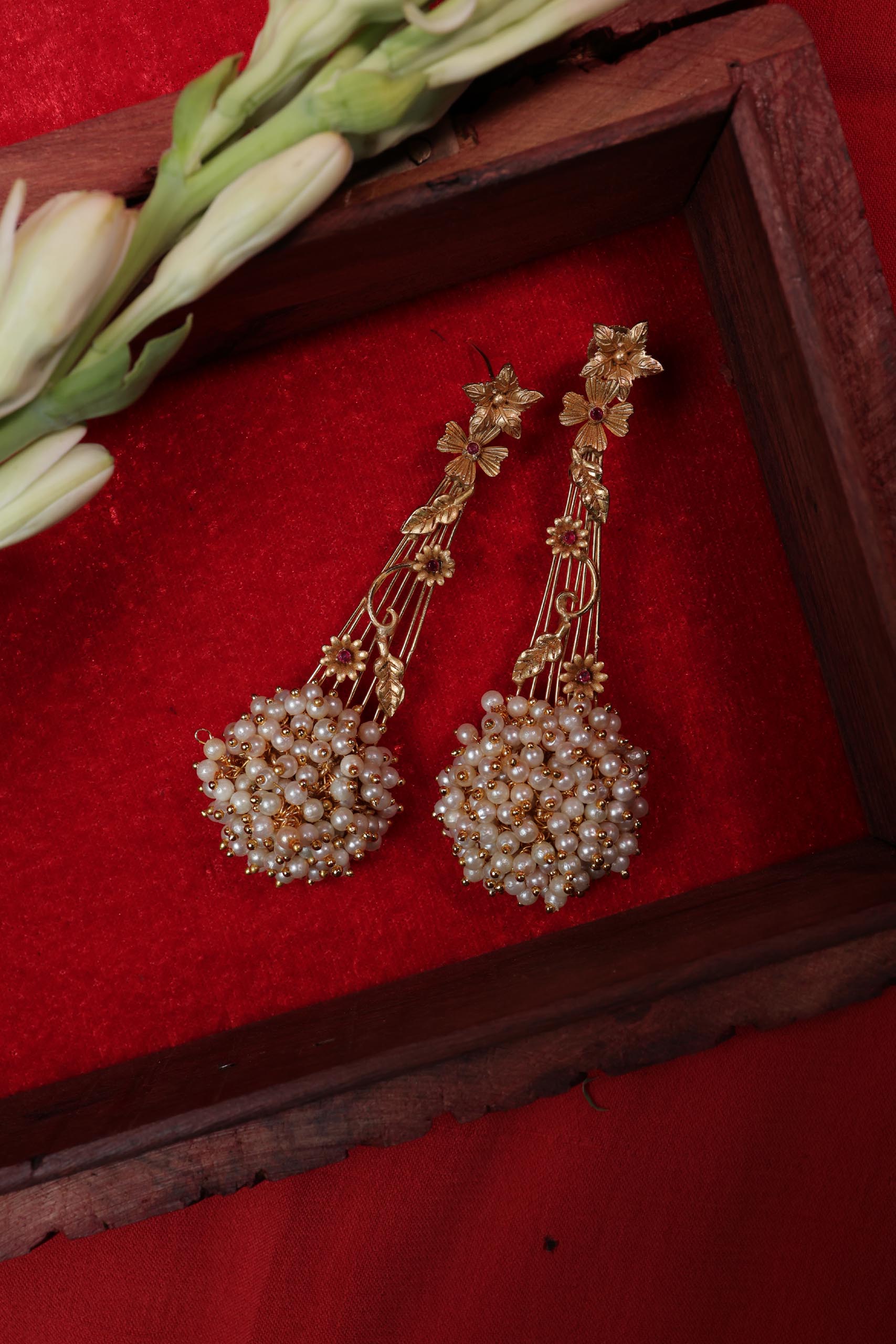 Swarna tarang amrapali earrings