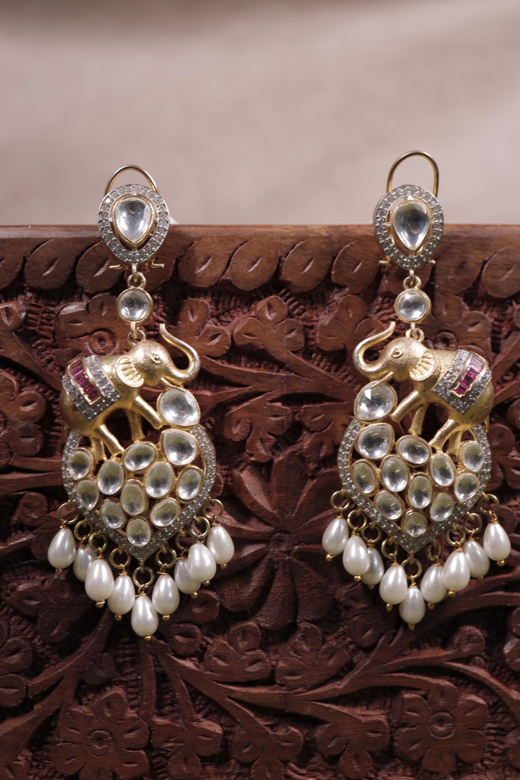 Airavat Kundan earrings